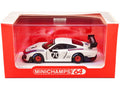 Porsche Car Graphics Racing" 1/64 2018 #70 Model by Minichamps White 935/19 Diecast "Martini with