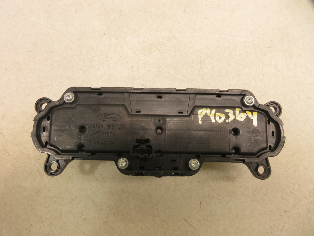 LKQ 21 Panel OEM Transit 20 Screen 19 (Good) Control Radio Pre-Owned Connect 6.5" Audio