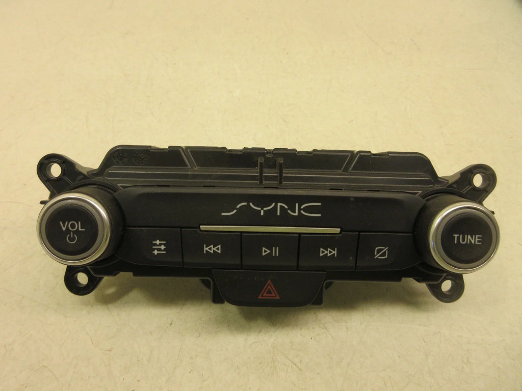 LKQ 21 Panel OEM Transit 20 Screen 19 (Good) Control Radio Pre-Owned Connect 6.5" Audio