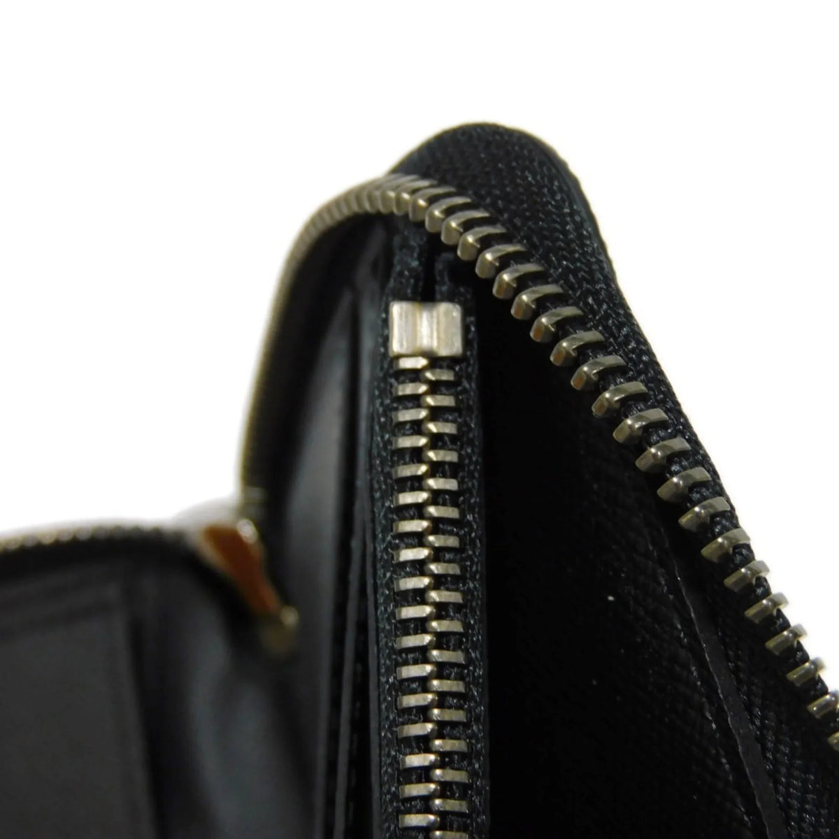 Pre-Owned Vertical Noir Eclipse Men's Zipper Zippy Billfold Wallet Long Monogram Round LV (Good) Logo M62295