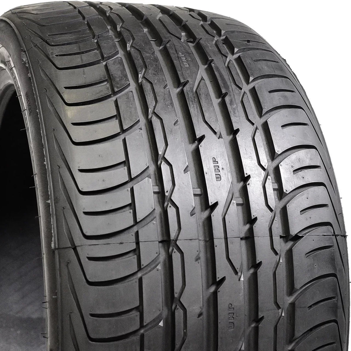 XLE 225/45ZR18 Line 2012 Camry Cruze Sport Zenna 95W Fits: LTZ, 2011-15 Chevrolet