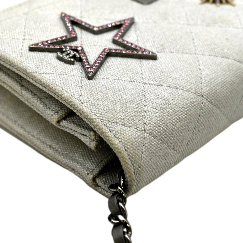 Pre-Owned Classic Quilted Light Space Canvas 2.55 Grey Reissue WOC Charm Crossbody Bag