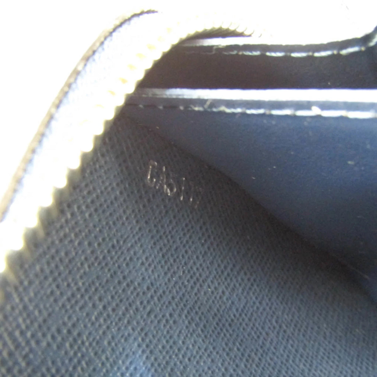 Navy Taiga (Good) Taiga XL Blue Pre-Owned Men's Wallet Leather Zippy M64019 (bi-fold) Long