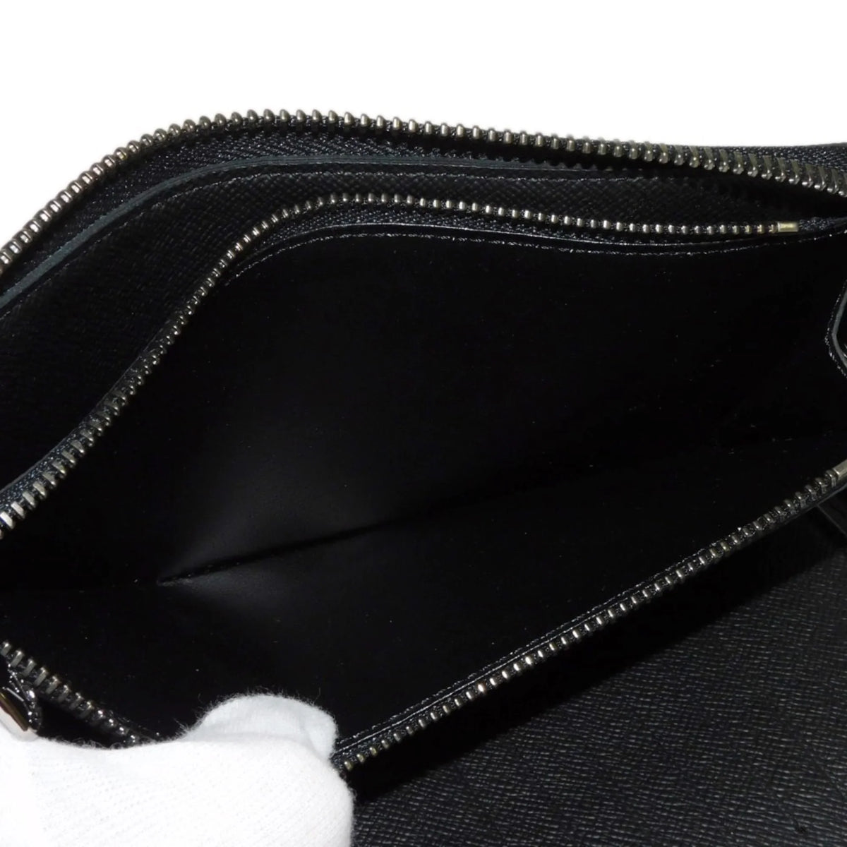 Pre-Owned Vertical Noir Eclipse Men's Zipper Zippy Billfold Wallet Long Monogram Round LV (Good) Logo M62295