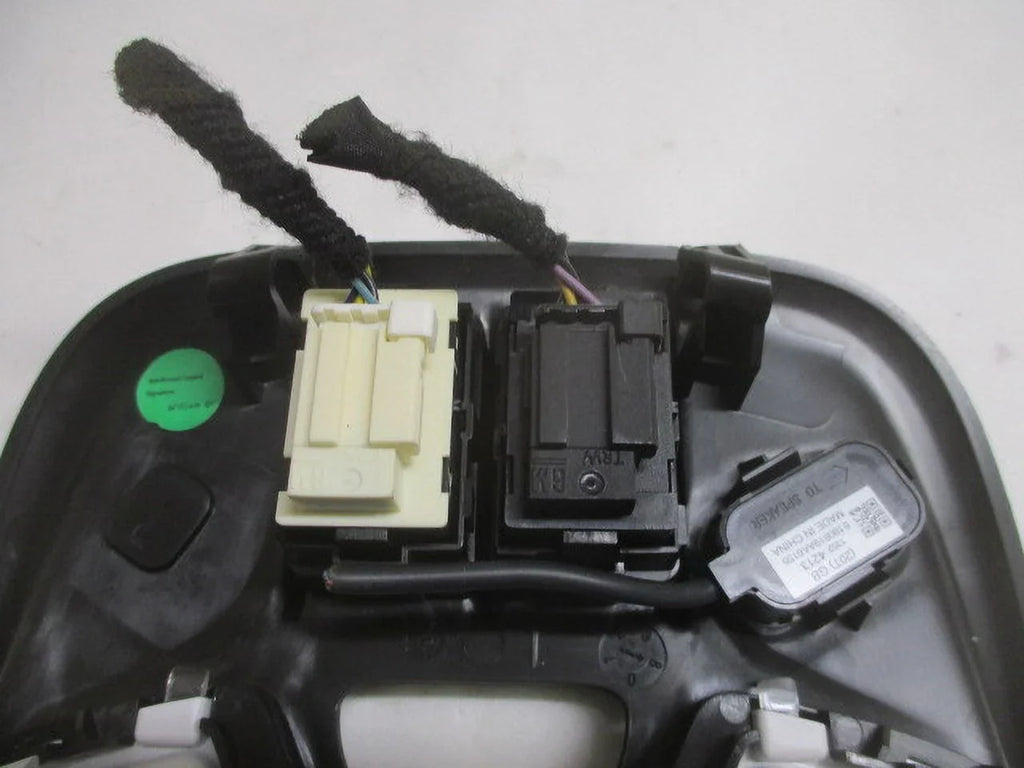 Overhead Console & Sunroof (Good) Chevrolet w/Onstar LKQ 22 Trailblazer OEM 21 Pre-Owned Roof