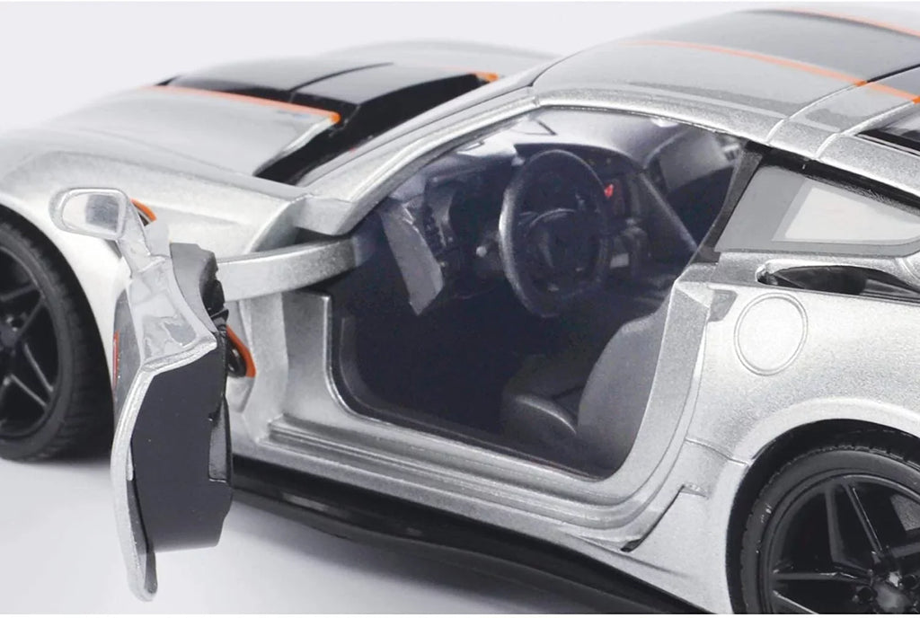Silver Diecast - Motor Toy 73785SV Model ZR1 Max 1/24 scale - #2, 2019 Corvette Car Chevy