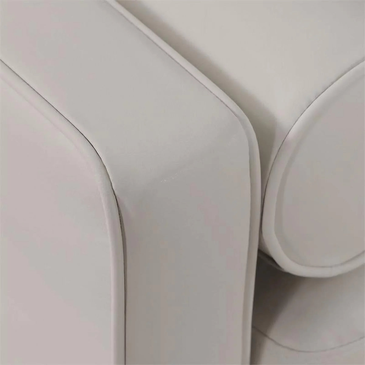 Port Ivory Oppio Chair with in USB Faux America Leather Furniture of